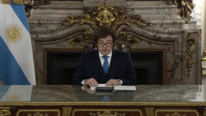 Milei lanza reforma del Banco Central y critica al kirchnerismo