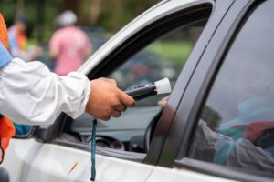 Un conductor inhabilitado provoca accidente con alto nivel de alcohol en Maipú